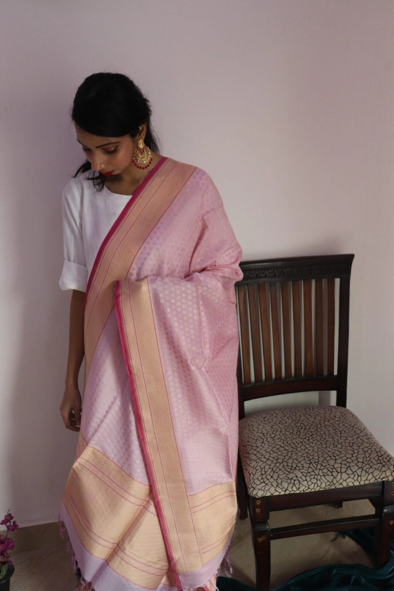 Light Pink Small  Booti Cutwork Handloom Banarasi Dupatta-2