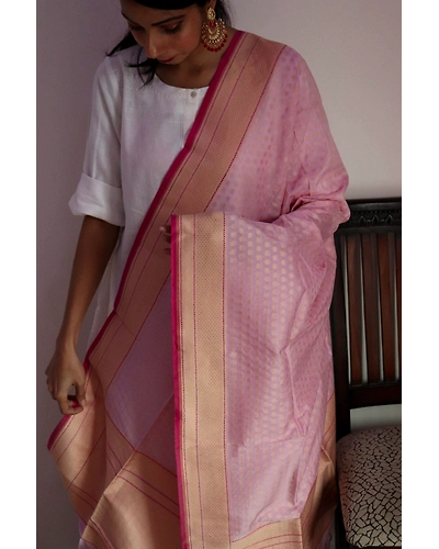 Light Pink Small  Booti Cutwork Handloom Banarasi Dupatta-5
