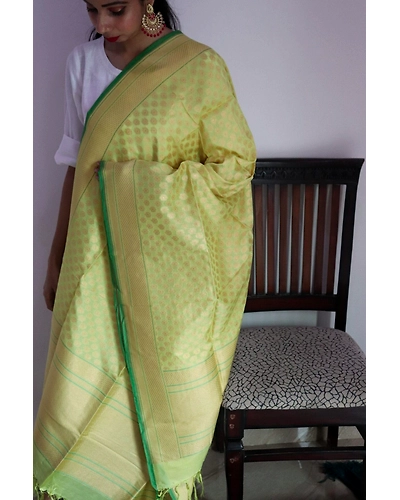 Yellow flower Booti Cutwork Handloom Banarasi Dupatta-3