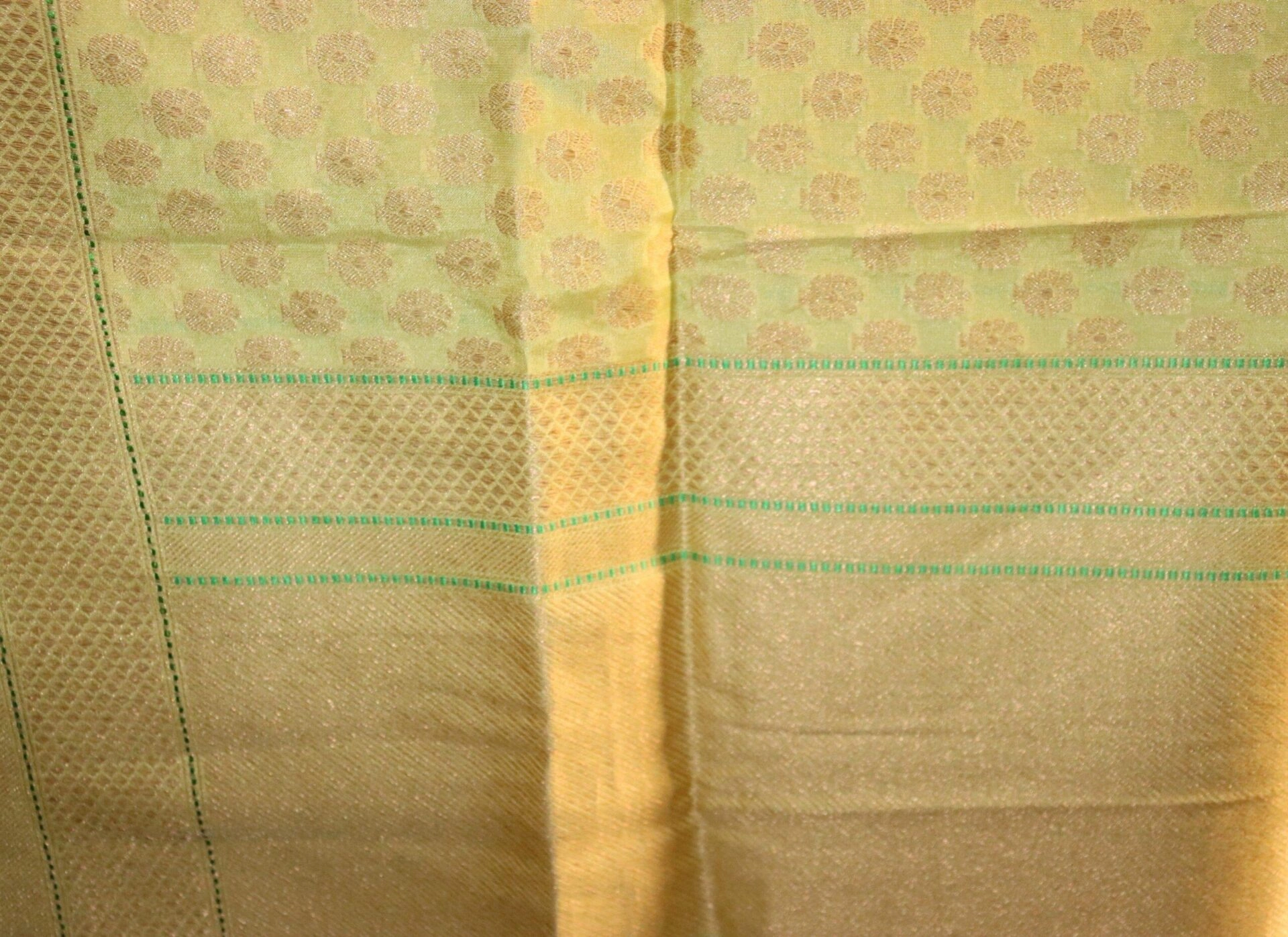 Yellow flower Booti Cutwork Handloom Banarasi Dupatta-7