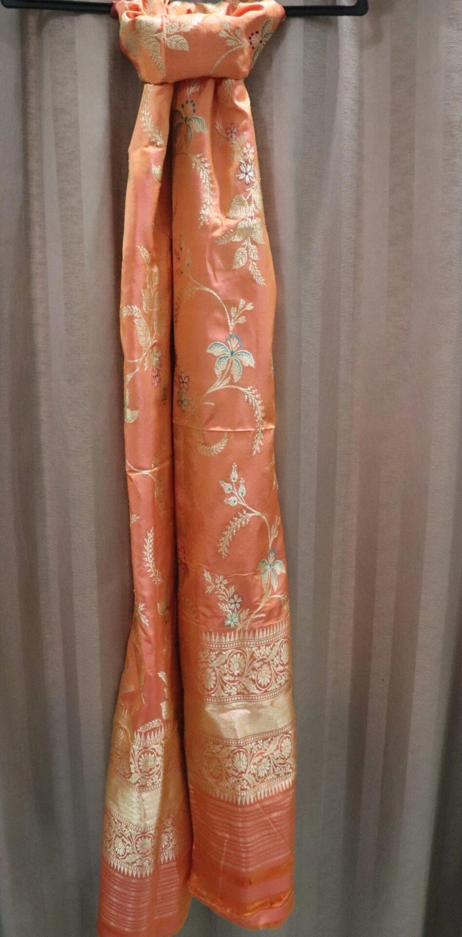 Orange Jangla Meenadar Booti Handloom Banarasi Dupatta-3