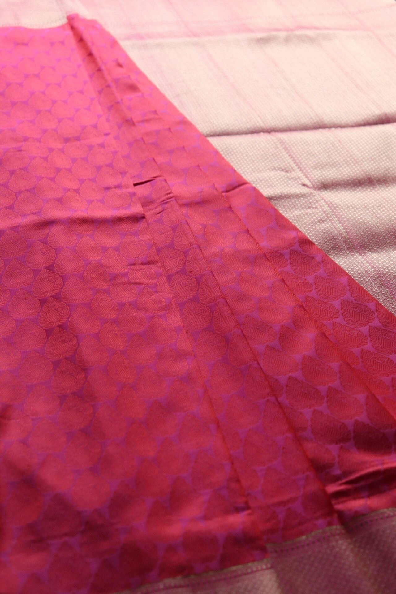 Pink Tanchui Handloom Banarasi Saree-2