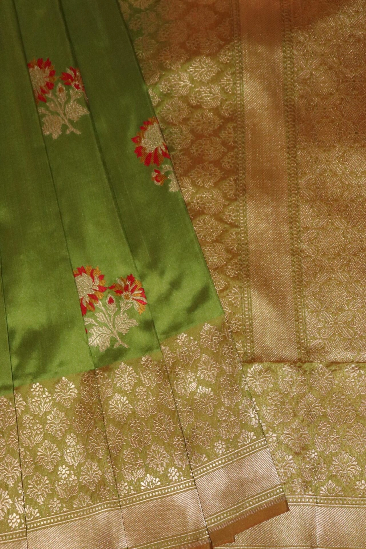 Light Green Kadhua Flower Boota Handloom Banarasi Saree-4