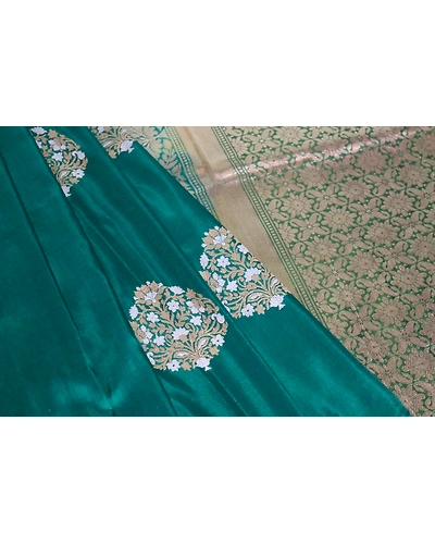 Dark Green Kadhua Flower Boota Handloom Banarasi Saree-5