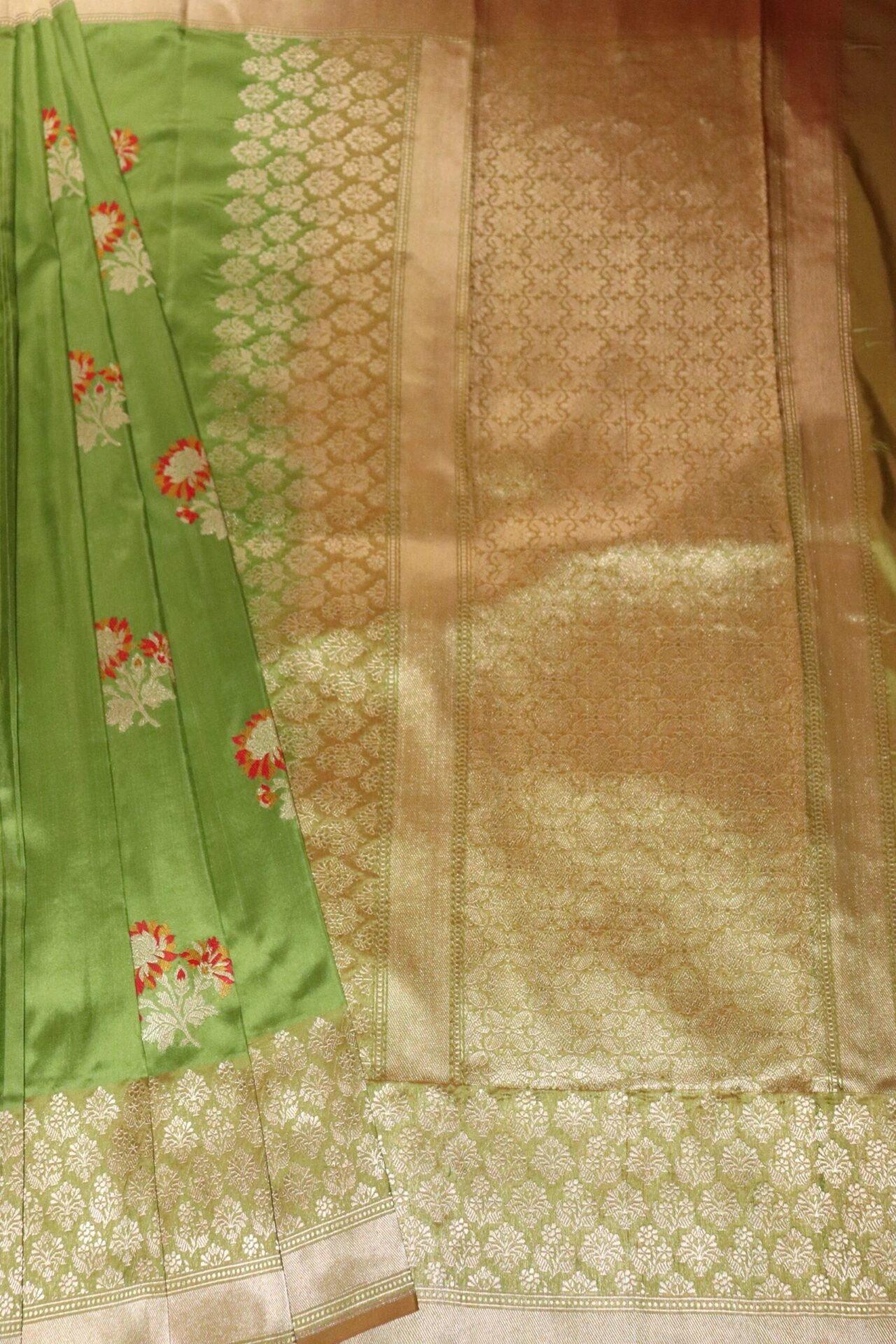 Light Green Kadhua Flower Boota Handloom Banarasi Saree-1