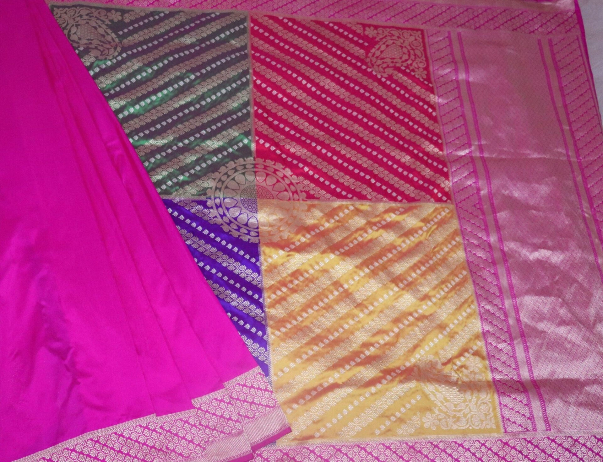 Rangkaat Chand Pallu Banarasi Handloom Saree-3