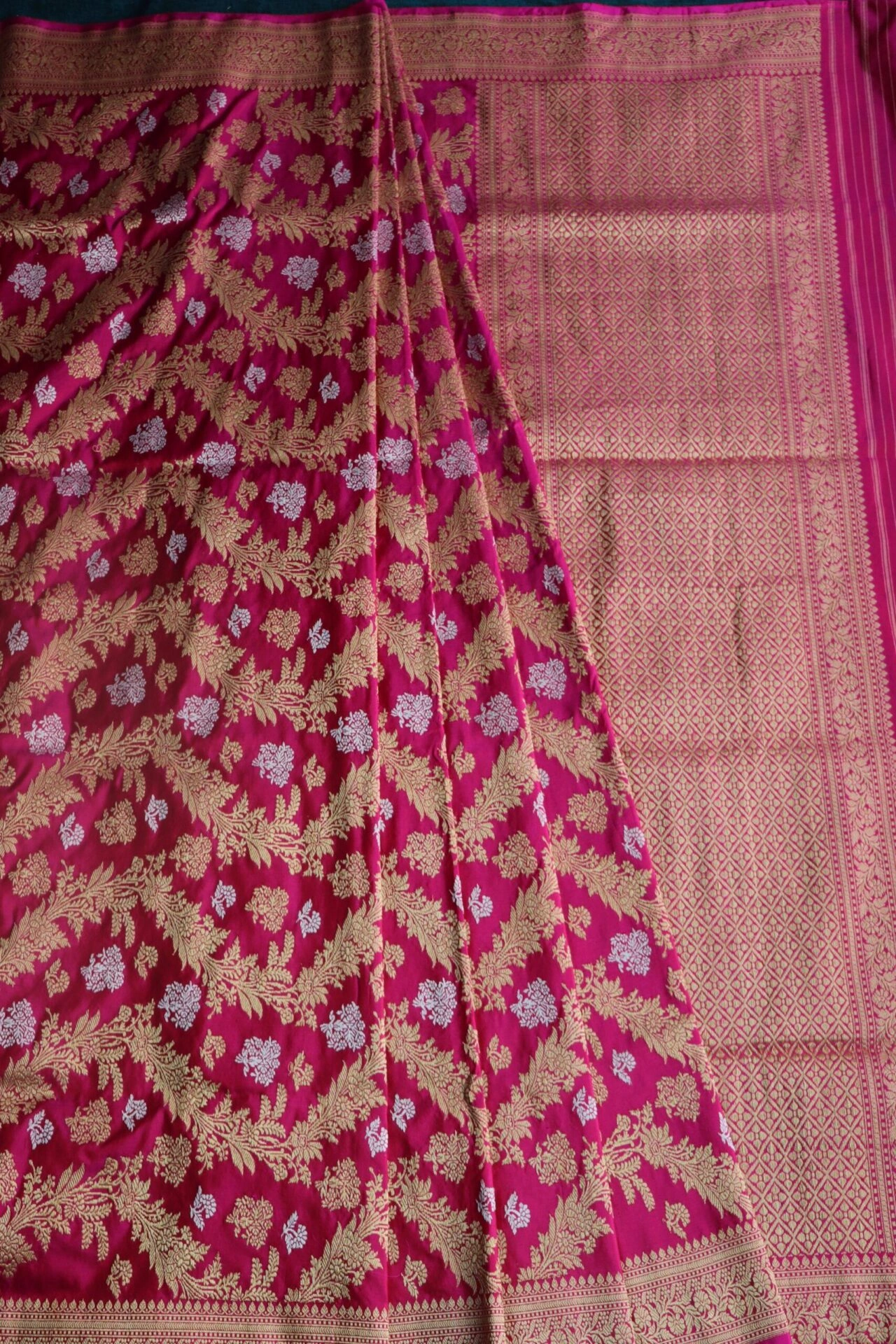 Magenta Lehariya Jangla Banarasi Handloom Saree-162021-00035