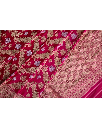 Magenta Lehariya Jangla Banarasi Handloom Saree-3