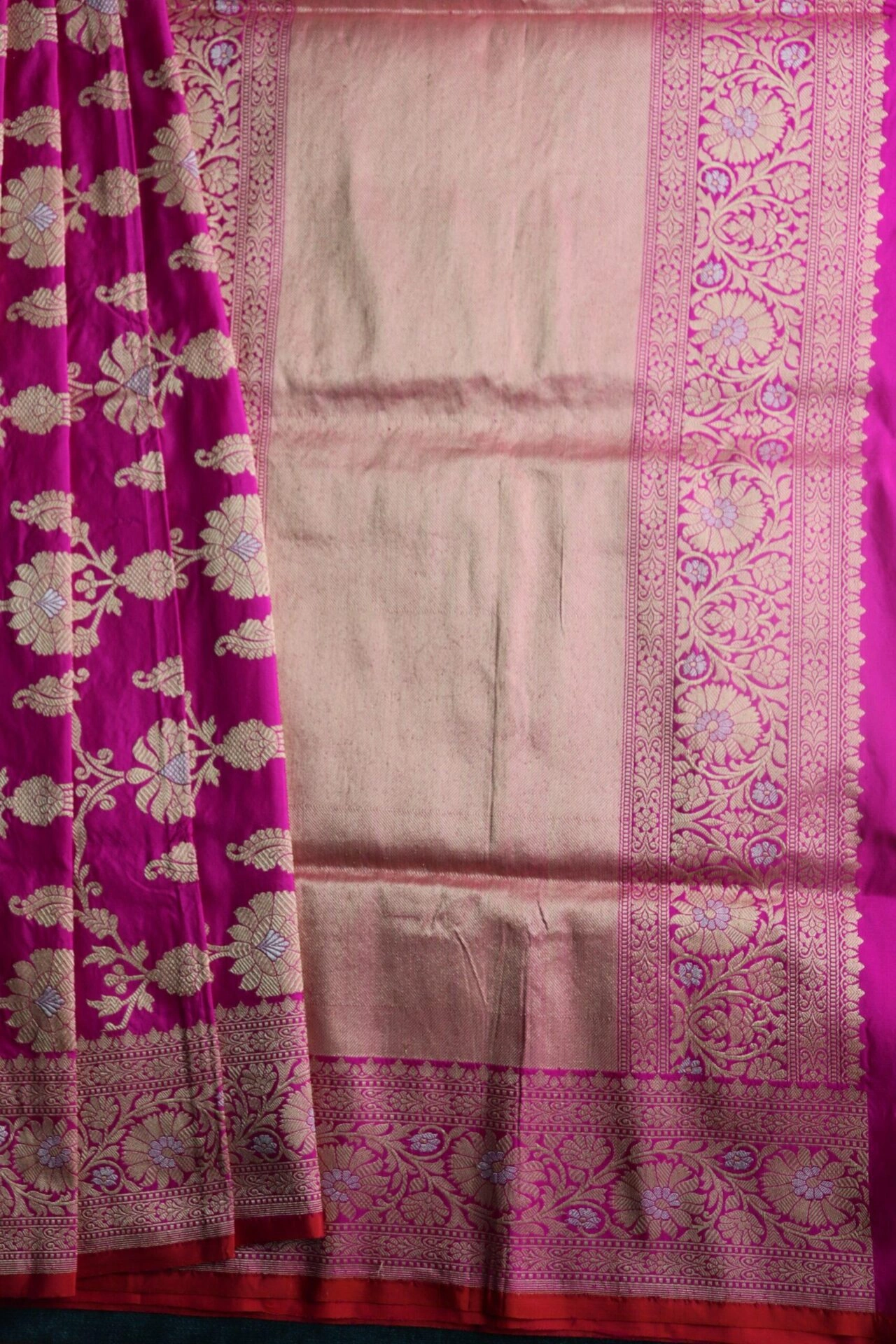 Magenta Phuliya Jangla Banarasi Handloom Saree-1