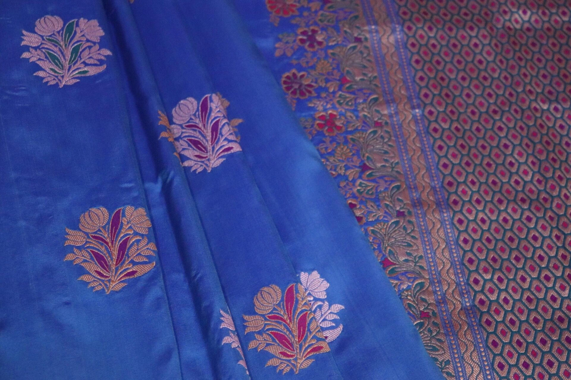 Blue Kadhua Flower Multicolor Meena Boota Kadiyal Banarasi Handloom Saree-4