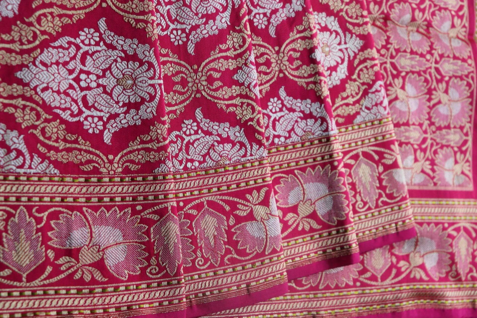 Pink Mughal Jaal Boota Jangla Banarasi Handloom Saree-1