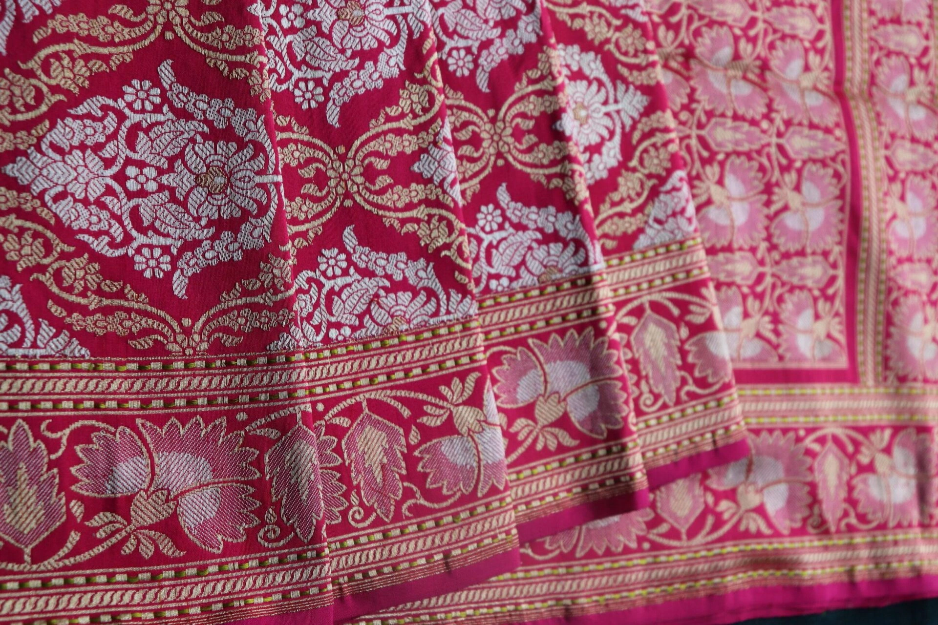 Pink Mughal Jaal Boota Jangla Banarasi Handloom Saree-2