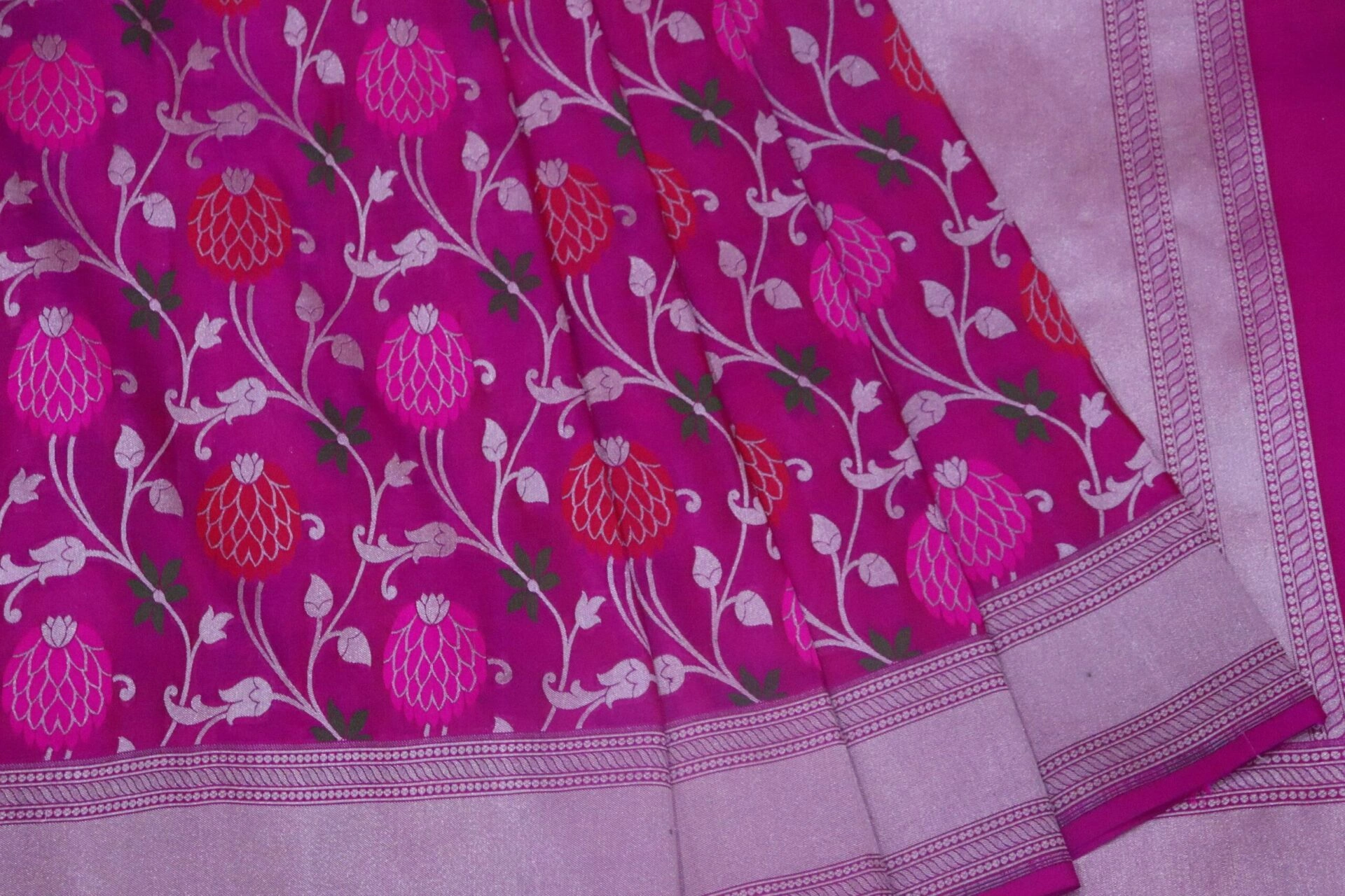 Magenta Meena Phuliya Jangla Banarasi Handloom Saree-2