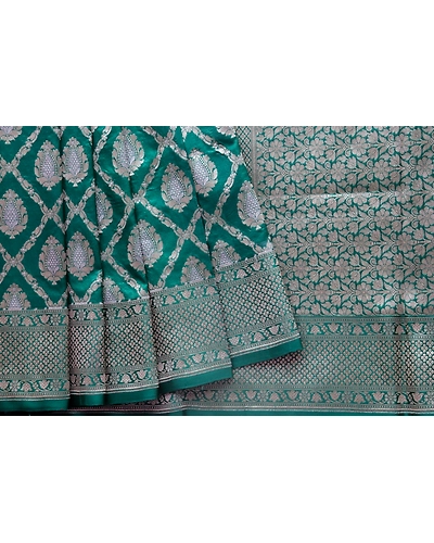 Dark Green Diamond Banarasi Handloom Saree-1