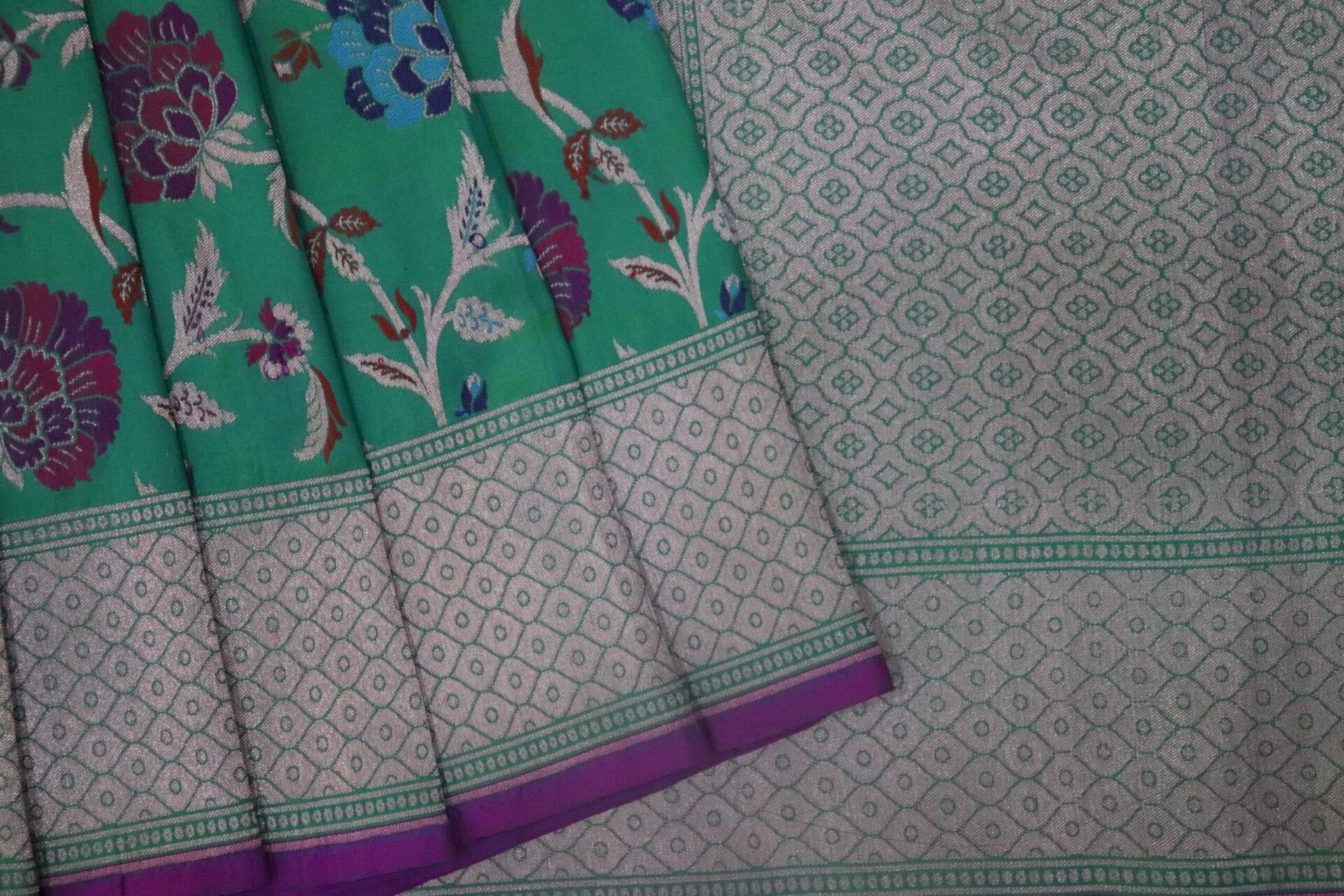 Neon Green Meena Phuliya Jangla Banarasi Handloom Saree-2