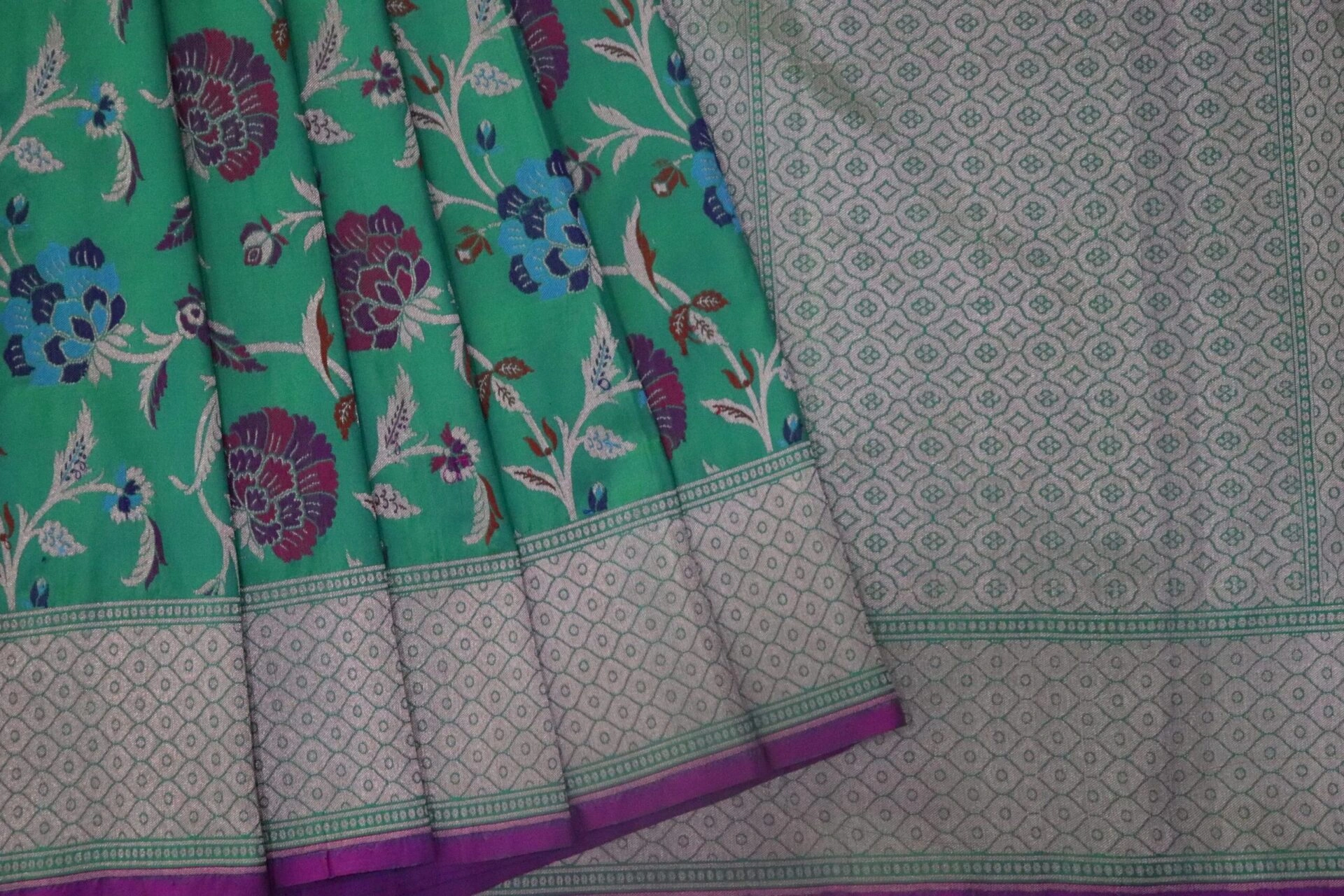 Neon Green Meena Phuliya Jangla Banarasi Handloom Saree-3