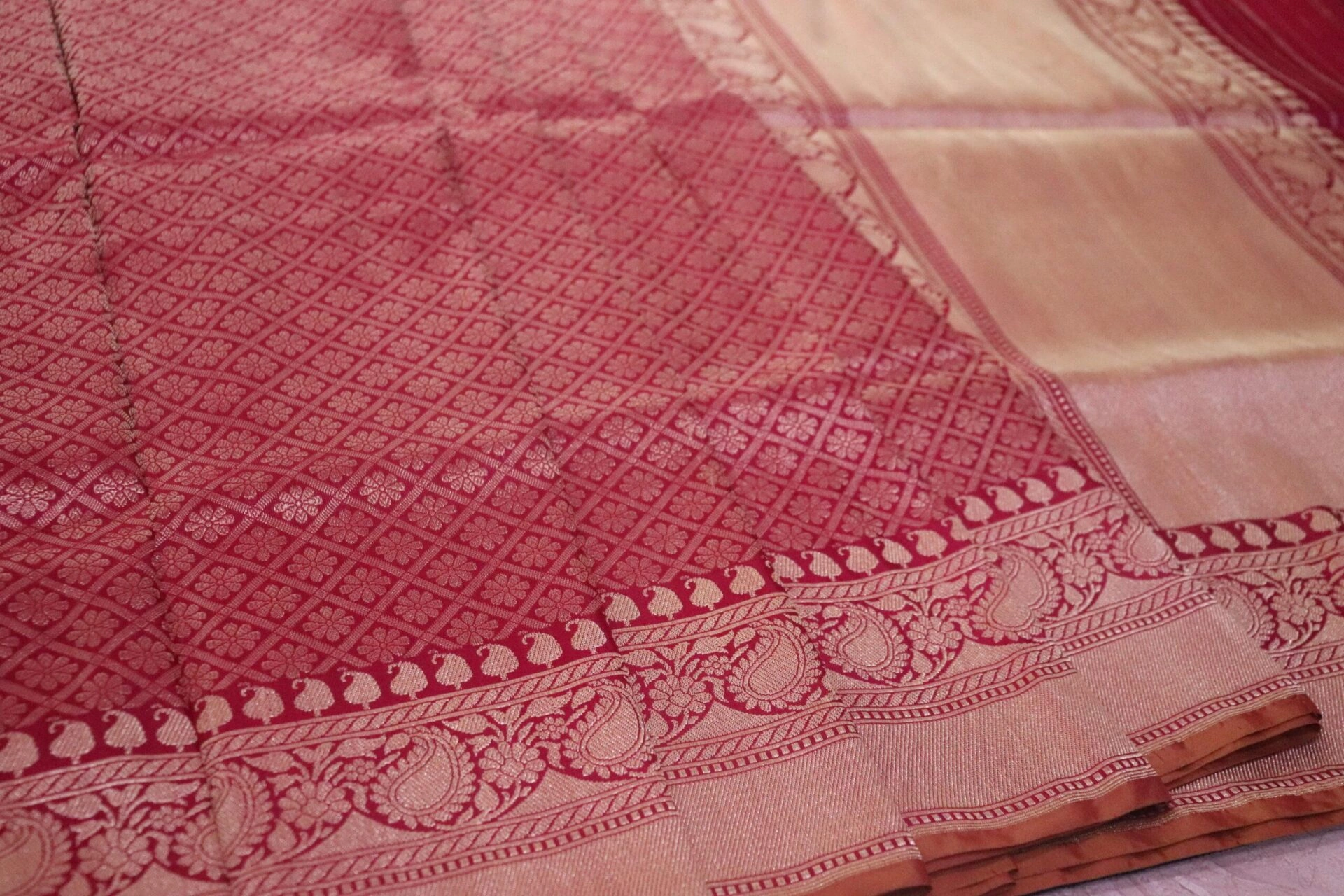 Red Brocade Booti Handloom Banarasi Saree-1