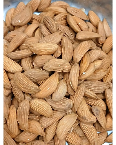 Regular Californian Almonds-T27