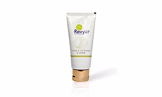 Revyur Speciality Naturals Crack Healing Cream  75 g ((EliminatesCracks,Repairs&Protectschappedheals Foot ))