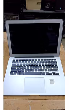 USED APPLE MacBook Air A1466 Core i5 5th Gen - /8 GB RAM /128 GB SSD/Mac OS Sierra/13.3 inch, Silver/LAPTOP