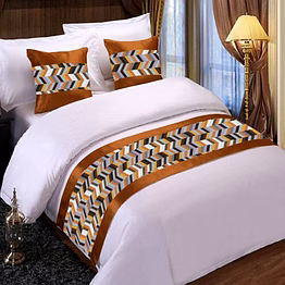 linenroom bed runner jecaurd rust | wholesale / bulk | hotels & hospitality