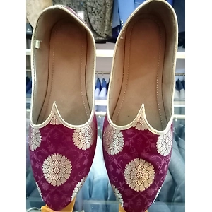 S H A H I T A J Traditional Rajasthani Brocade Groom/Barati/Social Occasions Mojadis for Adults (MS760)