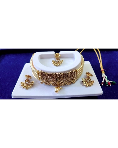 Gold Pearl Choker Necklace Earrings Maang Tikka-WN000007