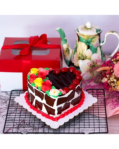 Black Forest Heart Cake petite 5in-MD2023BLKFRSTPETITECAKEONLY