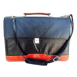 Yeti Leather G.M. Bag
