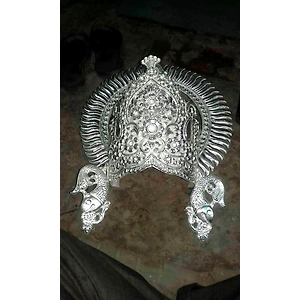 Metal Repousee Mukut