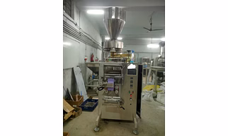 Granules Packaging Machine