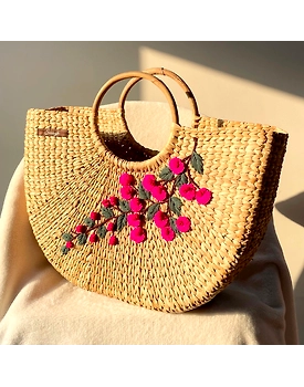 Pink Arrange Water Reed Handwoven Embroidered Handbag
