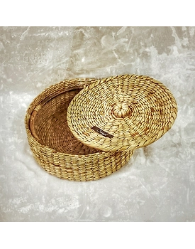 Kauna Straw Handwoven Roti Basket with Lid