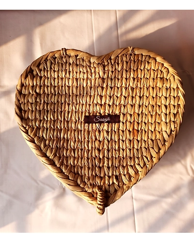 Kauna Straw Handwoven Heart In A Box-12249284