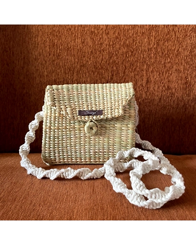 Neutral Straw Macrame Sling Bag | White-2