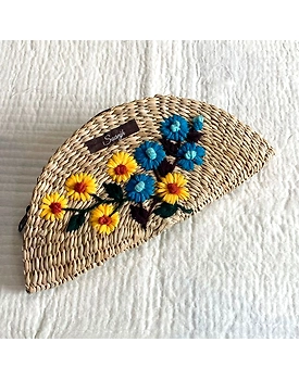 Kauna Straw Handwoven Clutch | Hand-embroidered | Saanjh Exclusive