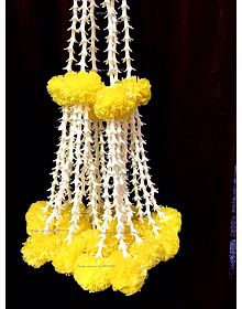 SPHINX Artificial Rajanigandha (tuberose) & Clustered Marigold (genda) Strings (Off White/Creamish, 6 Pieces)