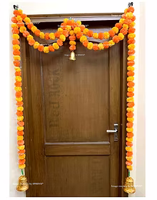 SPHINX Artificial Marigold Fluffy Flowers Garlands Door Toran /door Hangings (Light & Dark Orange, 1 Piece)