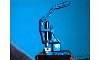 MANUAL HAND PRESS SNAP BUTTON MACHINE