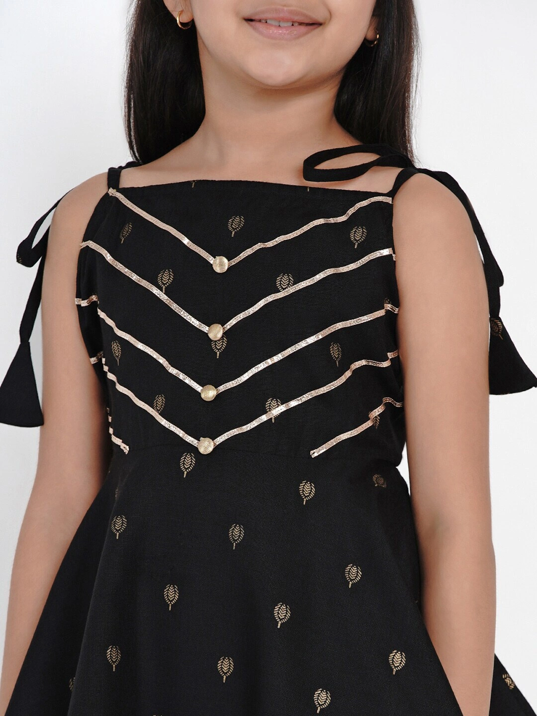 Bitiya by Bhama Girls Black Embroidered Kurti with Salwar-3-4Y-4