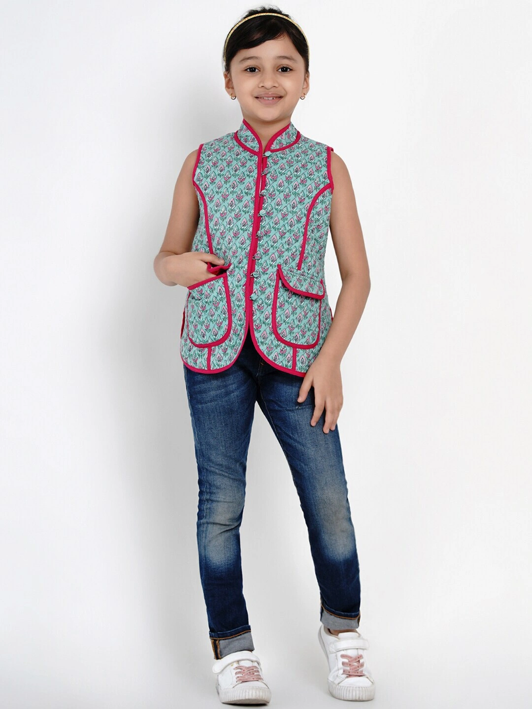 Bitiya by Bhama Girls Green &amp; Pink Printed Tailored Jacket-3-4Y-5