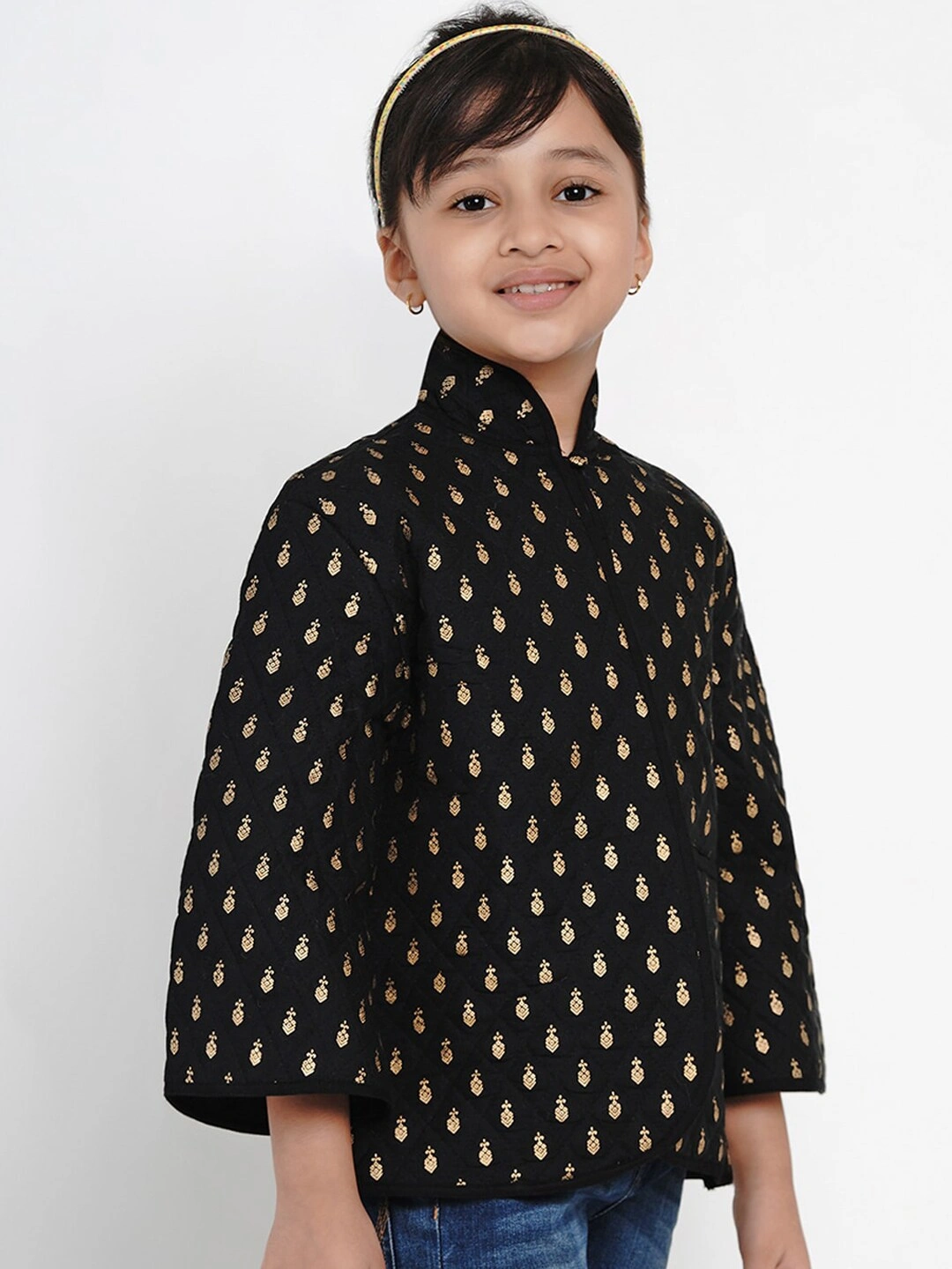 Bitiya by Bhama Girls Black &amp; Gold Self Design Tailored Jacket-3-4Y-2