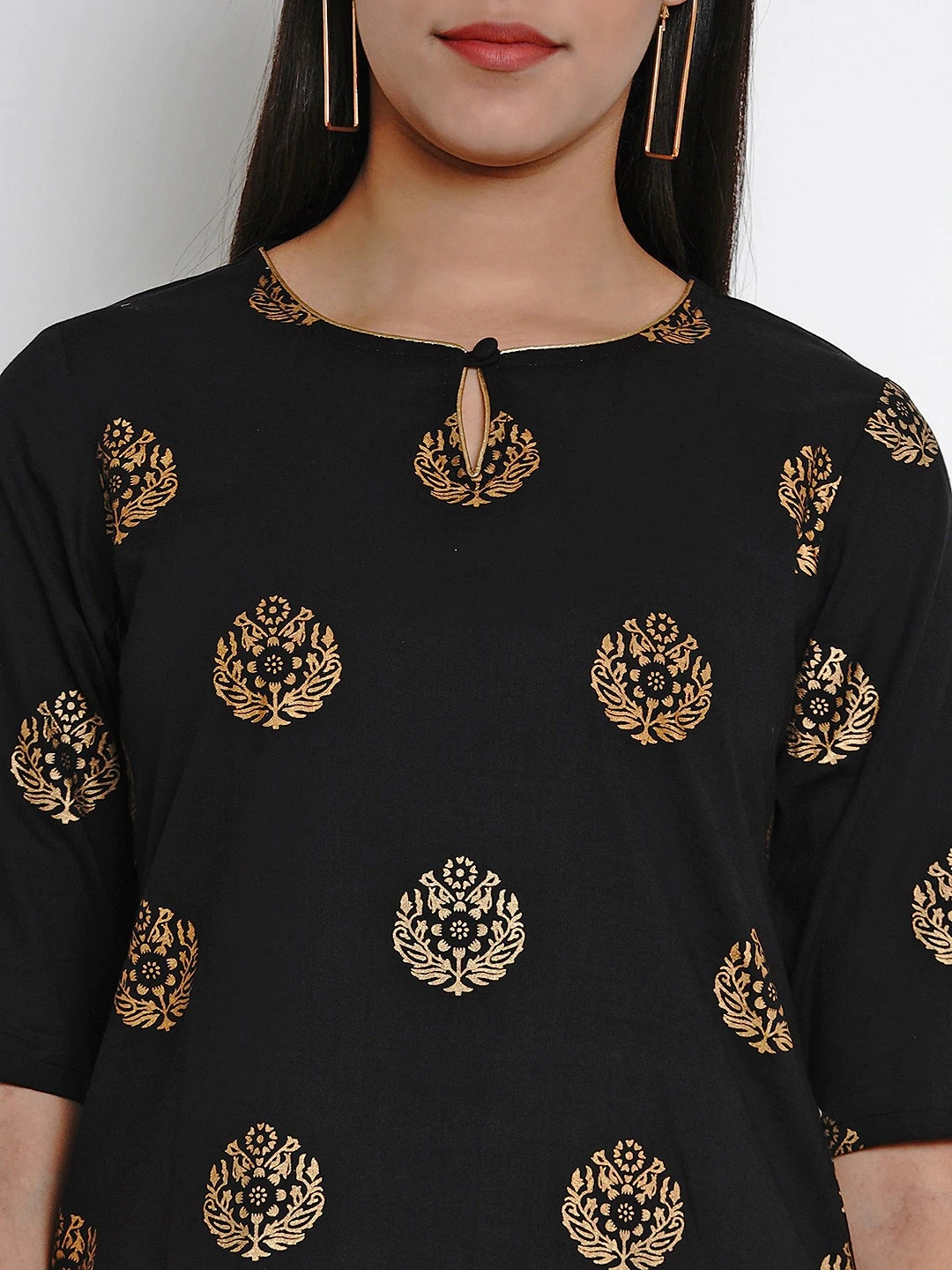 Bhama Couture Women Black &amp; Gold Floral Print Straight Kurti-L-4