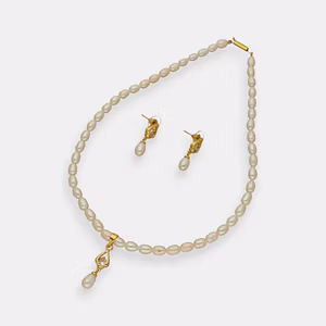 Delightful Pearl Set