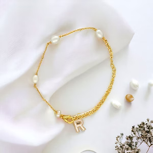 R Alphabetic Mother of Pearl Bracelet