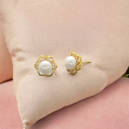 floral pearl earrings