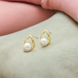 siddhi pearl earrings
