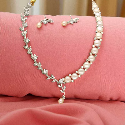 the classic princess pearl necklace set