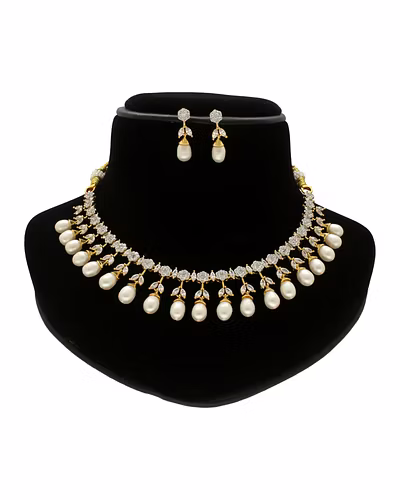 Gloryveil Pearl Necklace Set-White-1