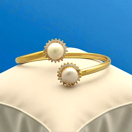 jacine pearl bracelet